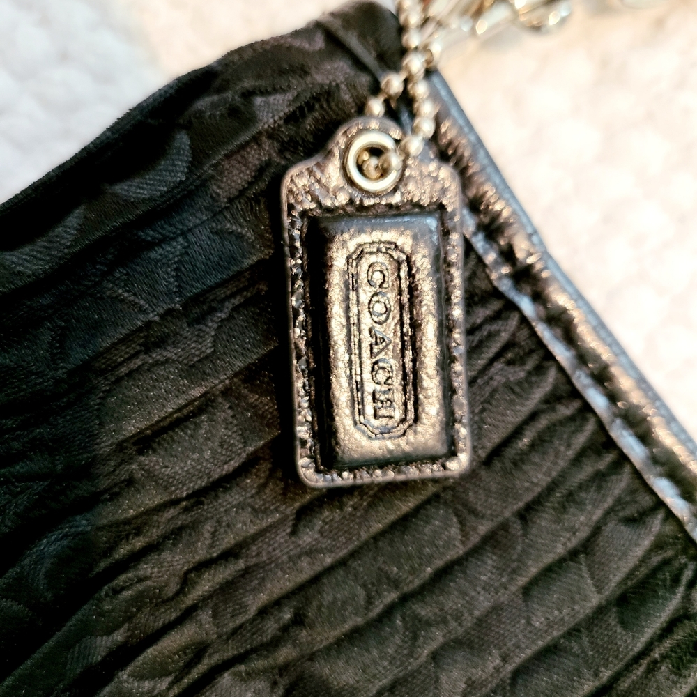 Small Coach Handbag - Picture 6 of 7